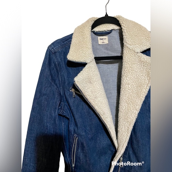 GAP Jackets & Blazers - GAP Jean Jacket with Ivory Fur